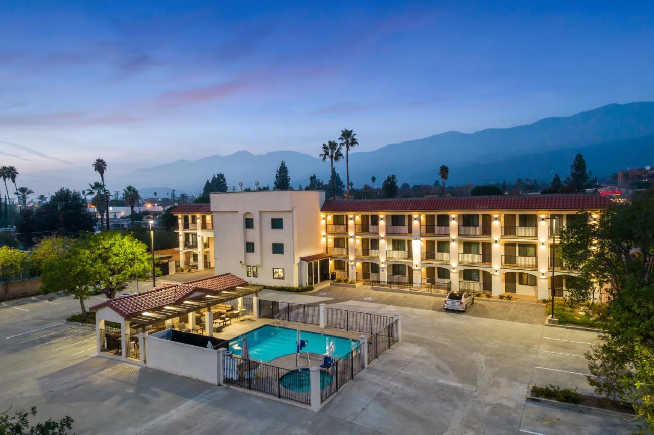 Hotel Huntington Duarte Exterior foto