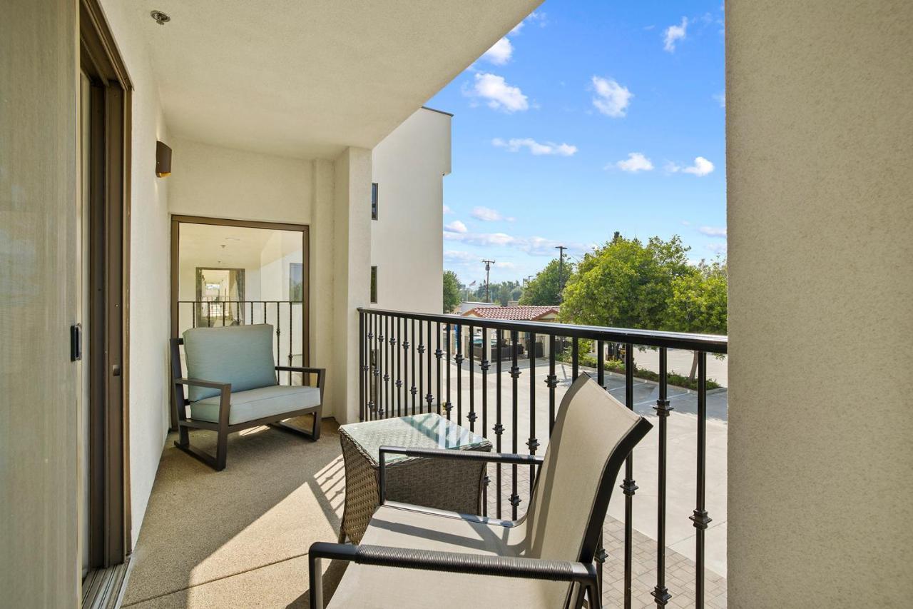 Hotel Huntington Duarte Exterior foto